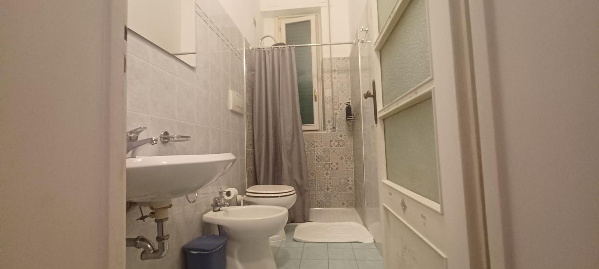Triple Room Private Bathroom,1583278681:JPEG